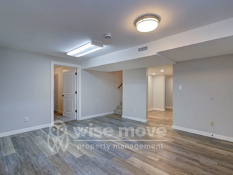 4001 NW 127th St — Photo 32