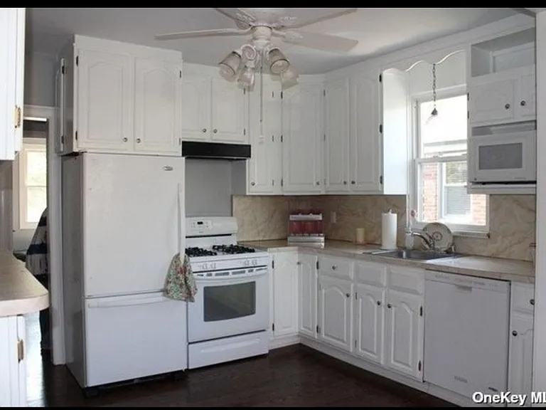 253 Kensington Rd S — Photo 6