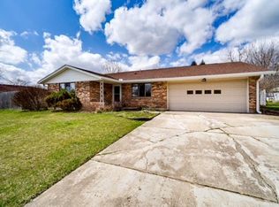 7011 Peachview Pl, Huber Heights, OH 45424