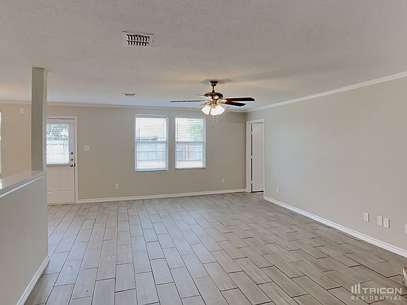 3rd image of 1403 Paint Brush Ct