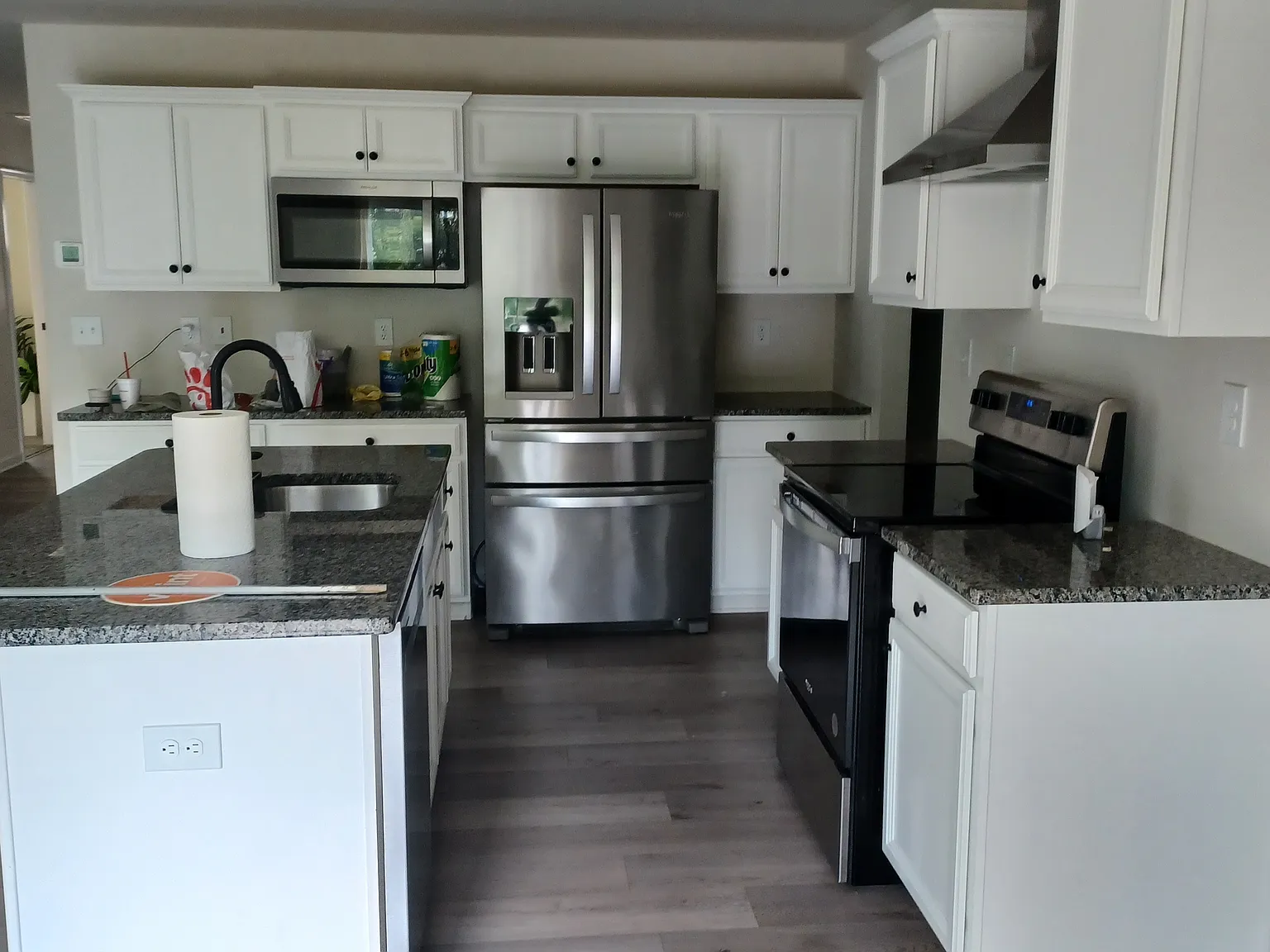 4 bed, 3.5 bath, 3714 sqft, $3,500 — Photo 3