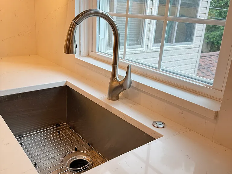 1163 Linden Ave — Photo 10