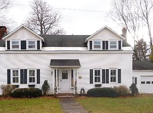 75 Bridge St, Roxbury, NY 12474