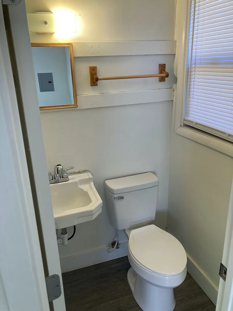 38440 California 299 - Unit 8 — Photo 3