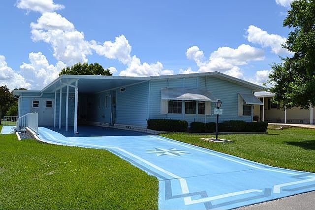 1st image of 854 Bishop Dr