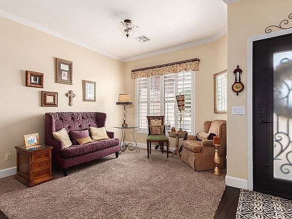 3rd image of 6072 S Bedford Pl