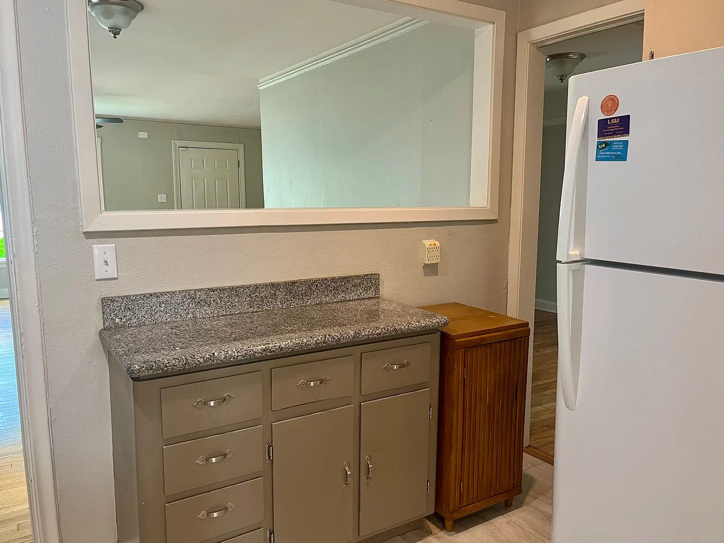 Great location in Garden District seconds from Downtown and LSU! — Photo 4