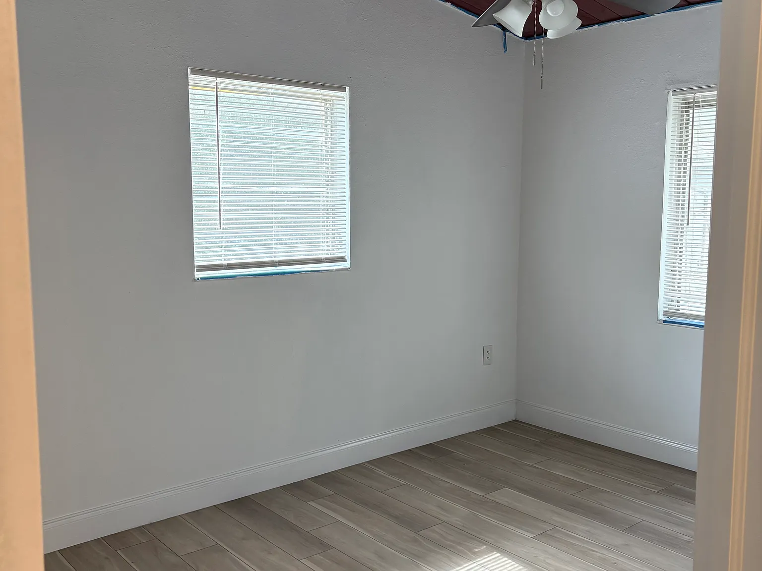 2316 Altamont Ave — Photo 3