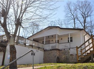 311 2nd St, Madison, WV 25130