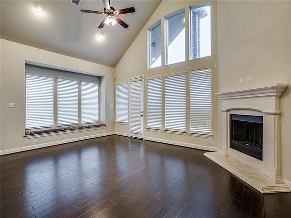 2nd image of 14217 Sparrow Hill Dr