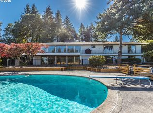 915 Skyland Dr, Lake Oswego, OR 97034