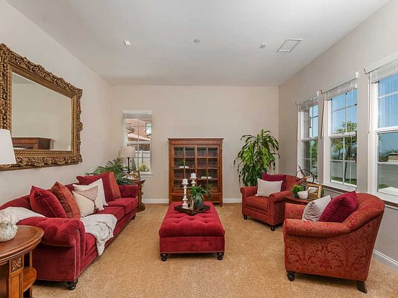 3rd image of 15475 Pinehurst Pl