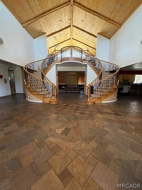 4 bed, 3.5 bath, 4068 sqft, $5,350 — Photo 4