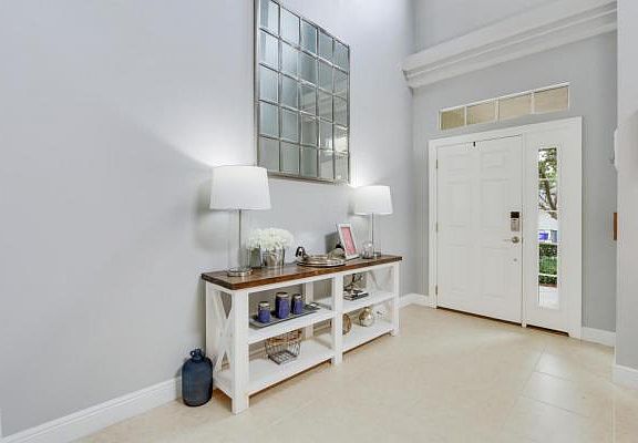 Home For Sale In Clocktower Hammock