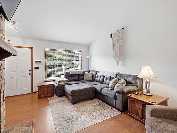 5th image of 210 Tabor View Ln