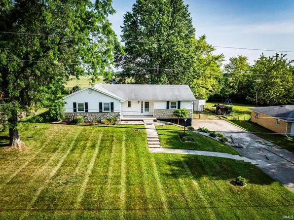 6812 E Fisher Ln, Muncie, IN 47303