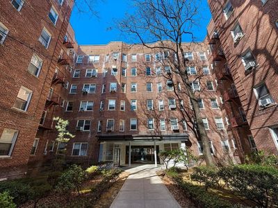 920 E 17th St APT 208, Brooklyn, NY, 11230