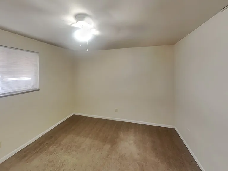 320 E 17th Ave #B — Photo 8
