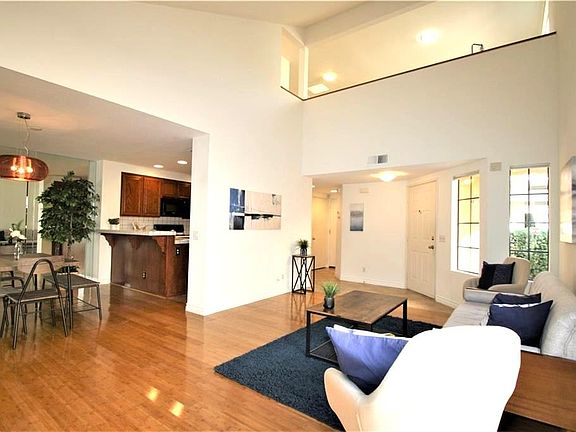 4th image of 5906 Etiwanda Ave Unit 13