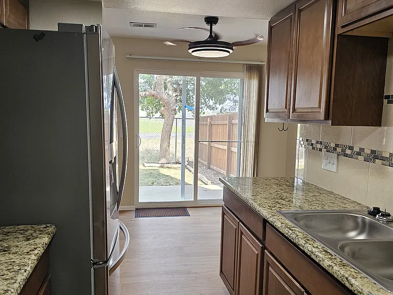 12474 Forest Dr — Photo 11