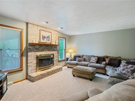 4th image of 1013 Tulip Dr