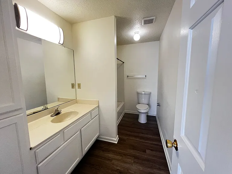 4243 Villas Dr #507 — Photo 19