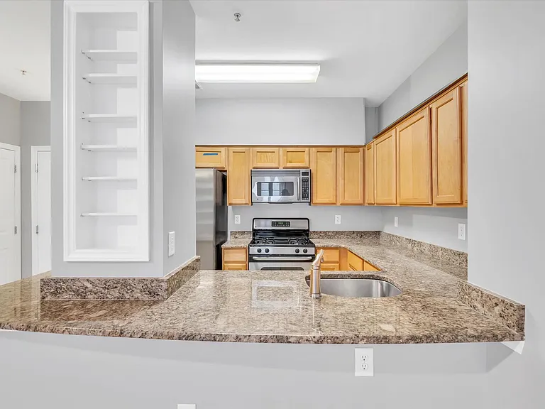 7923 Eastern Ave #904 — Photo 22