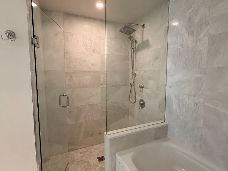 5 Soudan Ave #3406 — Photo 9