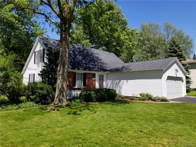 6054 Berkley Dr, Orchard Park, NY, 14127