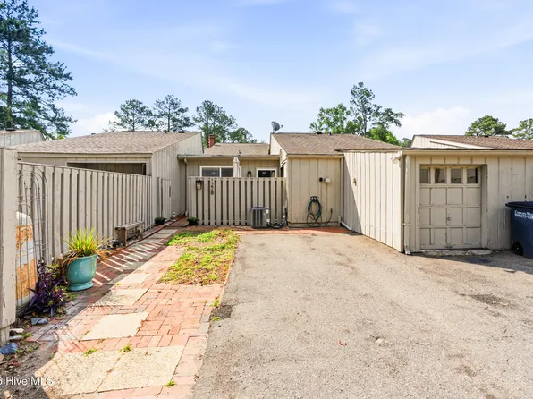 122 Mallard Cove # B, Vass, NC 28394