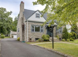 325 Terrill Rd, Fanwood, NJ 07023