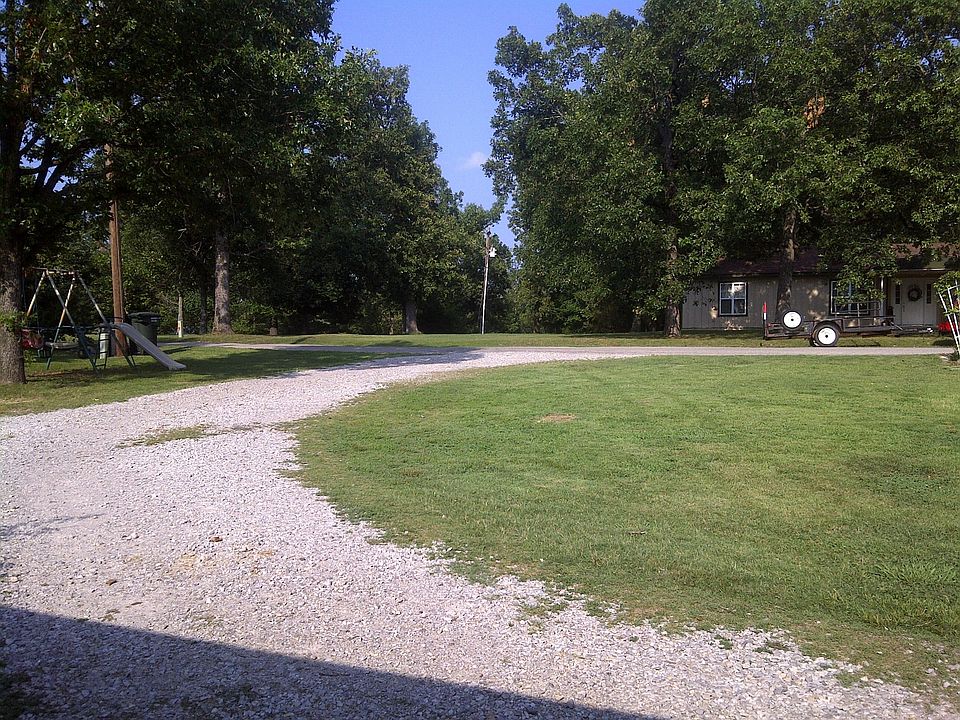 2nd image of 888 Pioneer Trail Dr
