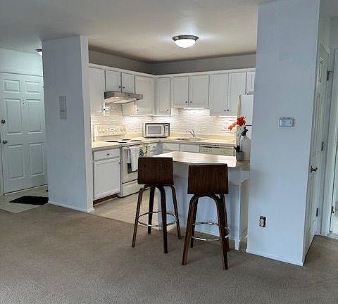 2nd image of 500 Romeo Rd Unit 114