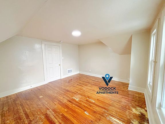 5th image of 358 Orchard St #3