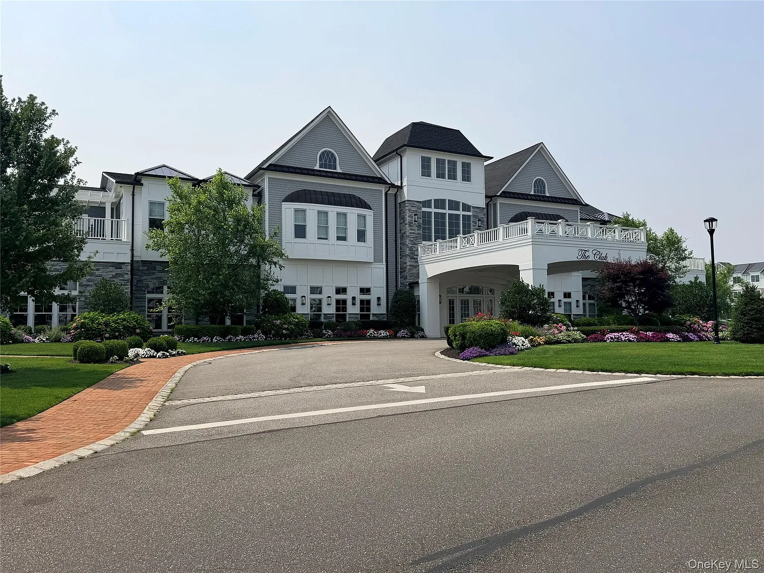 2 bed, 2.0 bath, 1475 sqft, $6,000 — Photo 2