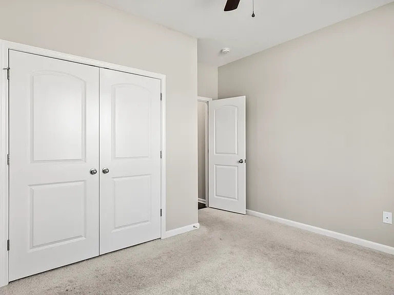 5009 Glenellen Way — Photo 22