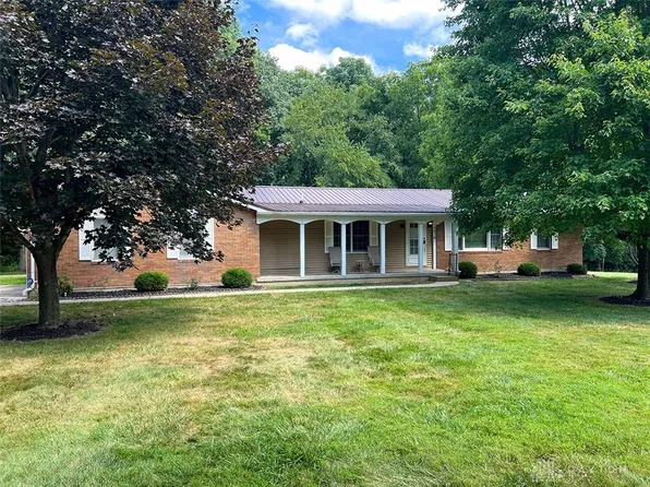 6678 Lakeshore Dr E, Hillsboro, OH 45133