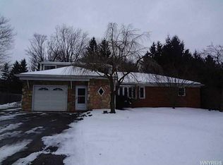 5784 Herman Hill Rd, Hamburg, NY 14075