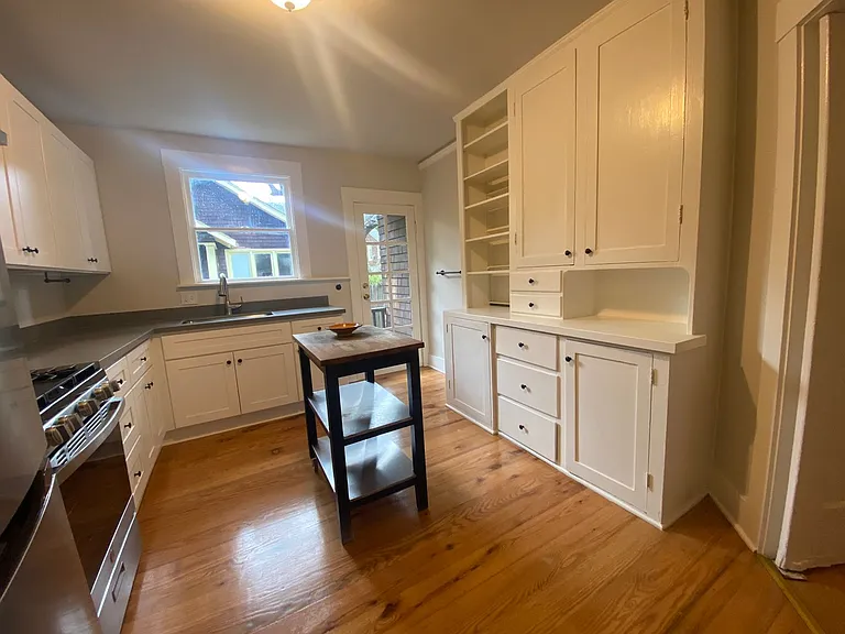 2529 Etna St — Photo 8