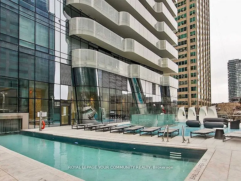 1 Bloor St E #3502 — Photo 24