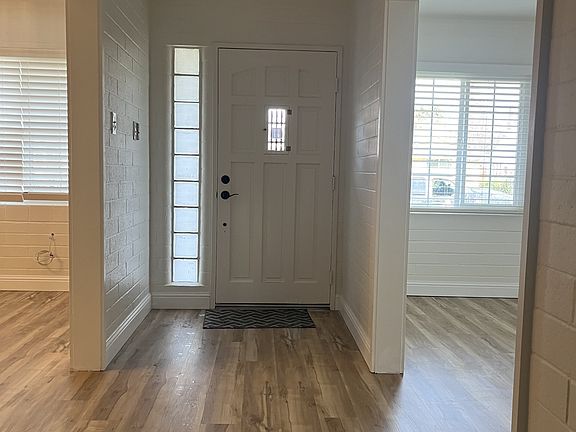 2nd image of 608 Bird St