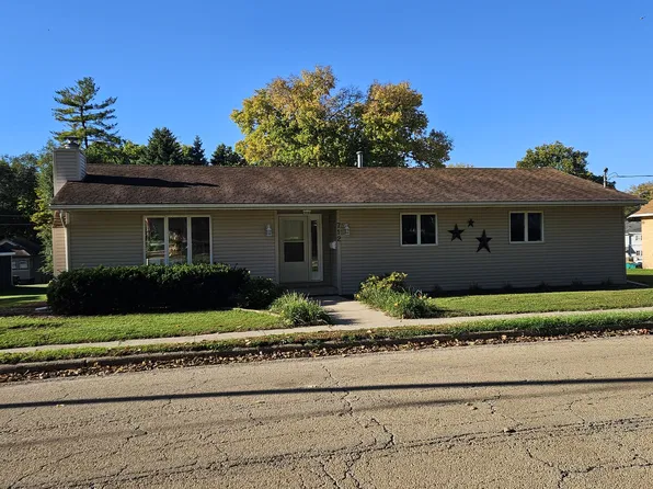 712 Clark St, Marseilles, IL 61341