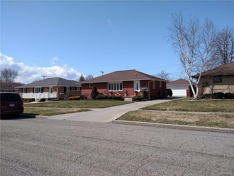 2nd image of 89 Greenhill Ter