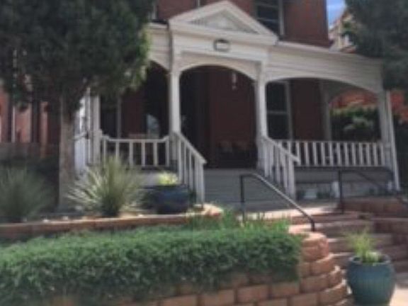 2nd image of 1458 Gaylord St #6