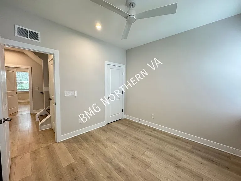 1021 S Taylor Ct — Photo 32