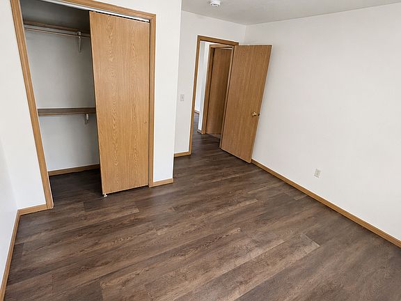 3rd image of 1711 2nd St SW APT 3