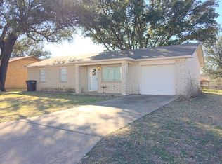 2002 S High St, Brady, TX 76825