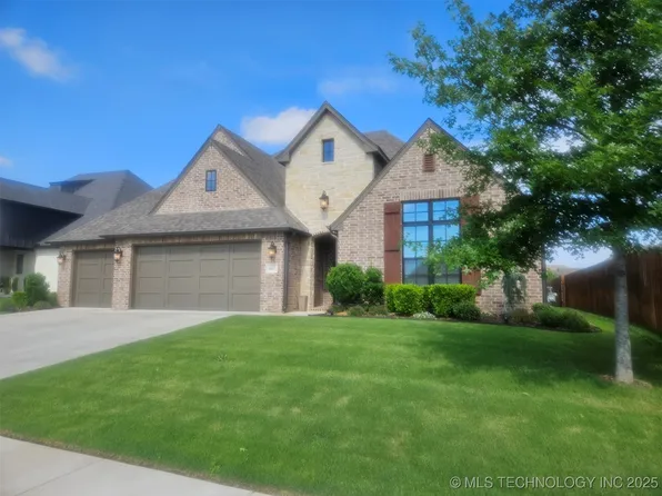 6617 S Indianwood Ave, Broken Arrow, OK 74011