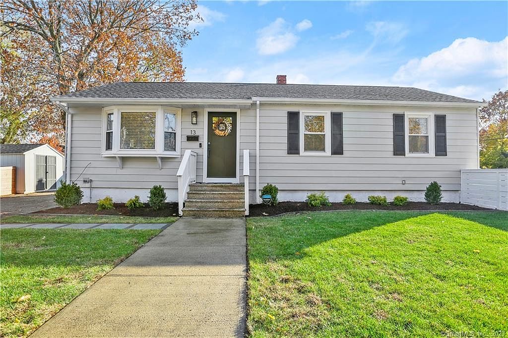 13 Peck St, Stratford, CT 06614 | Zillow