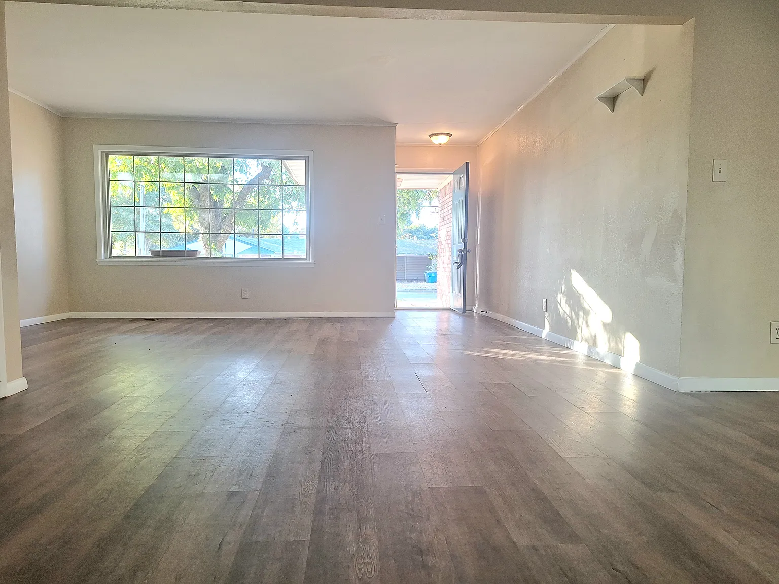 4 bed, 1745 sqft, $1,750 — Photo 3
